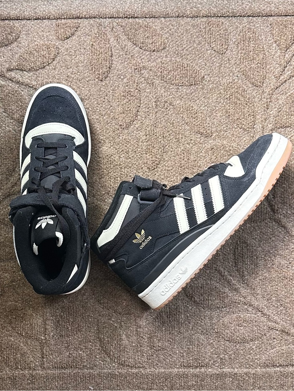 Men’s Adidas Forum Mid Black & Cream Size 10